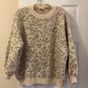 Main Strip animal print sweater size small